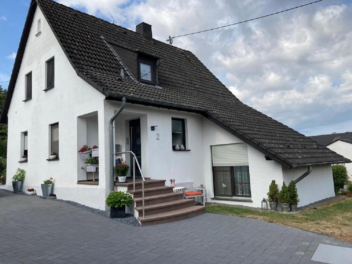 Kleine Auszeit, Schoene Neue Ferienwohnung Bitburg Zewnętrze zdjęcie